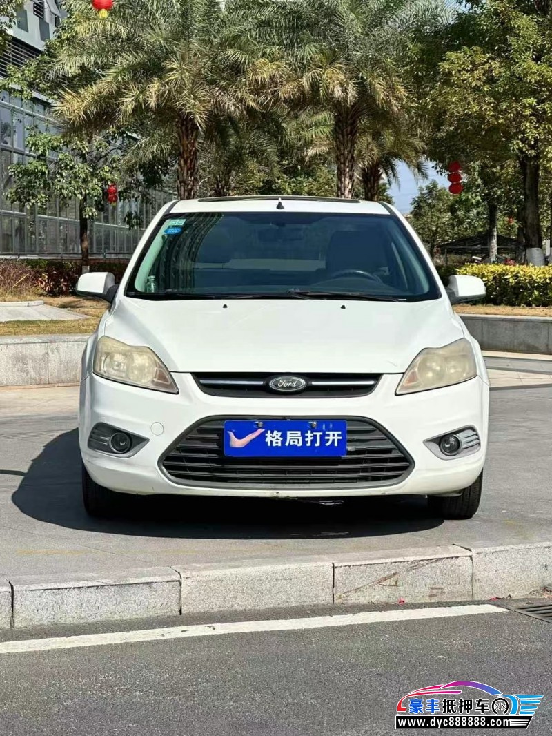 14年福特福克斯轿车抵押车出售