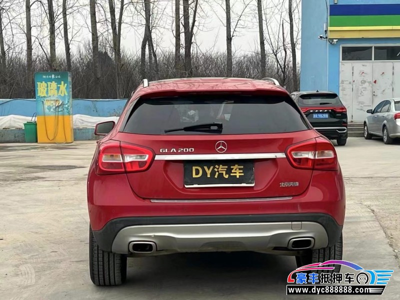 16年奔驰GLA轿车抵押车出售