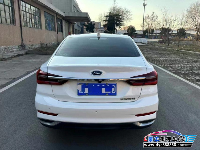 21年福特福睿斯轿车抵押车出售
