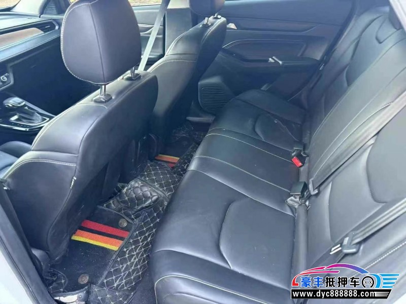 21年福特福睿斯轿车抵押车出售