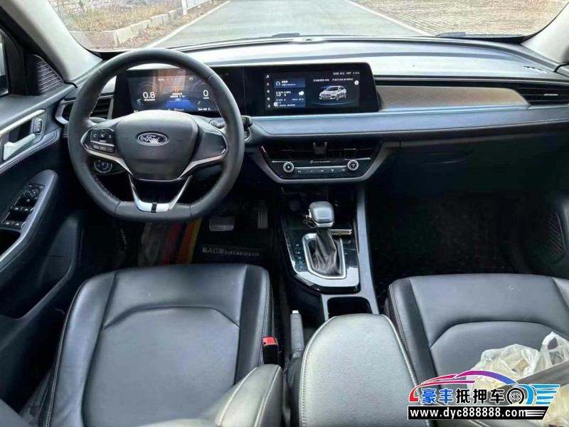 21年福特福睿斯轿车抵押车出售