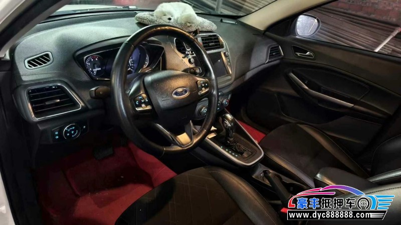 21年福特福睿斯轿车抵押车出售