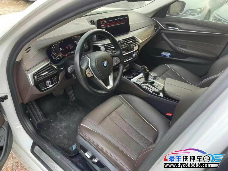 21年宝马5系轿车抵押车出售
