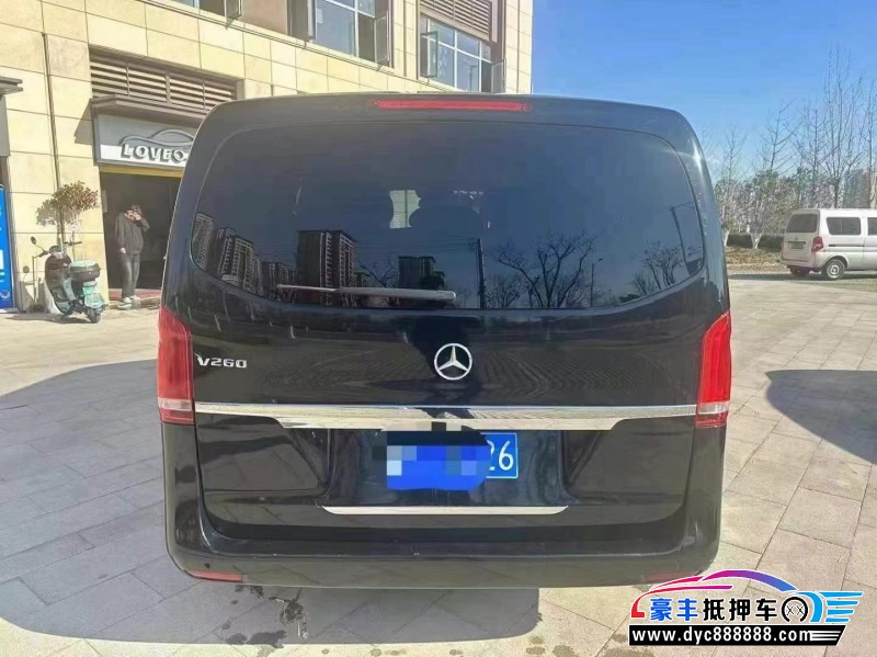 17年奔驰V轿车抵押车出售