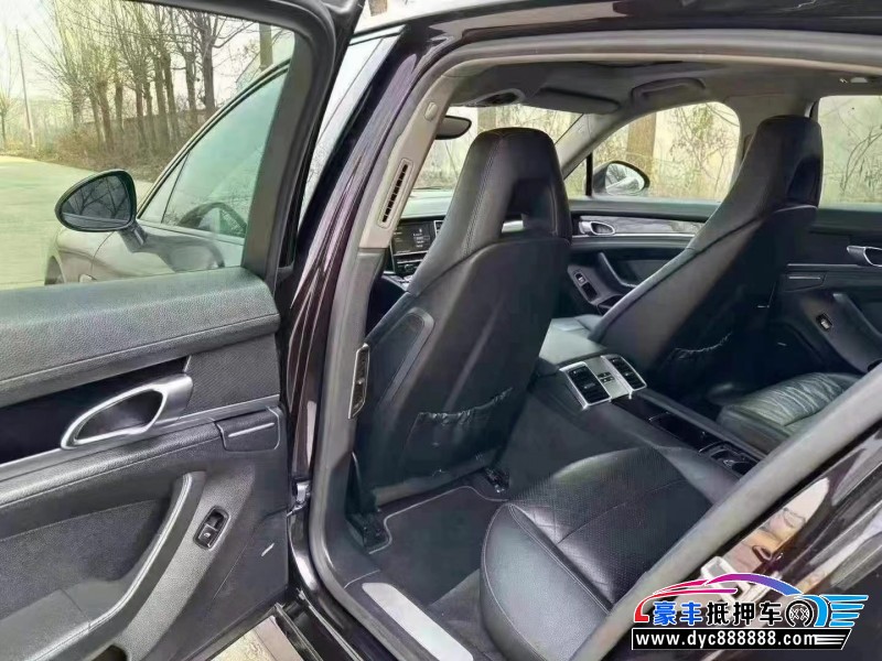 12年保时捷帕纳梅拉轿车抵押车出售