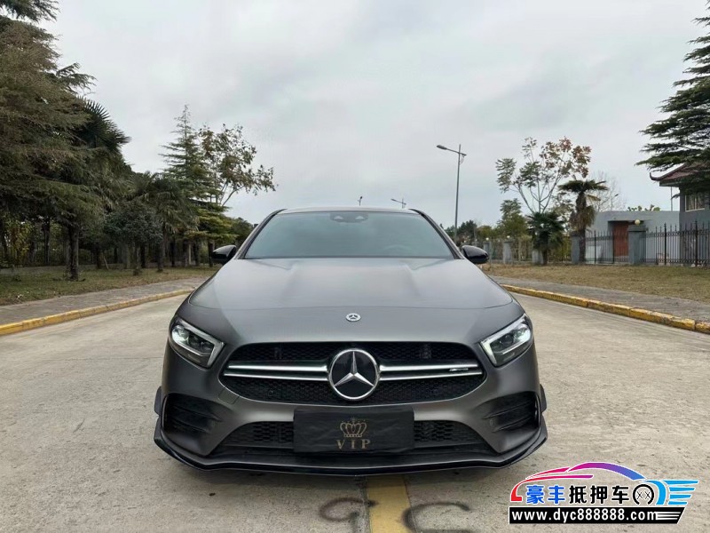 22年奔驰A级AMG轿车抵押车出售