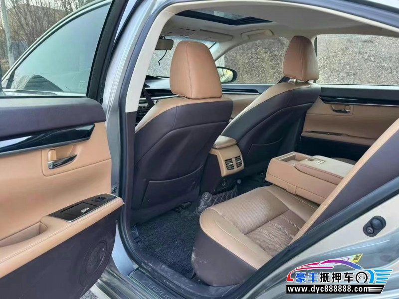 18年雷克萨斯ES轿车抵押车出售