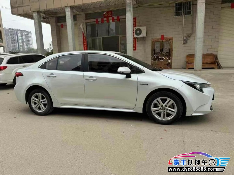 20年丰田雷凌轿车抵押车出售