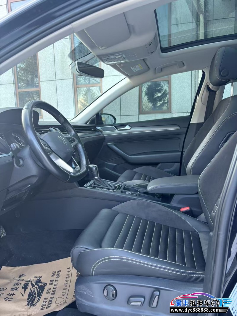 21年大众迈腾轿车抵押车出售