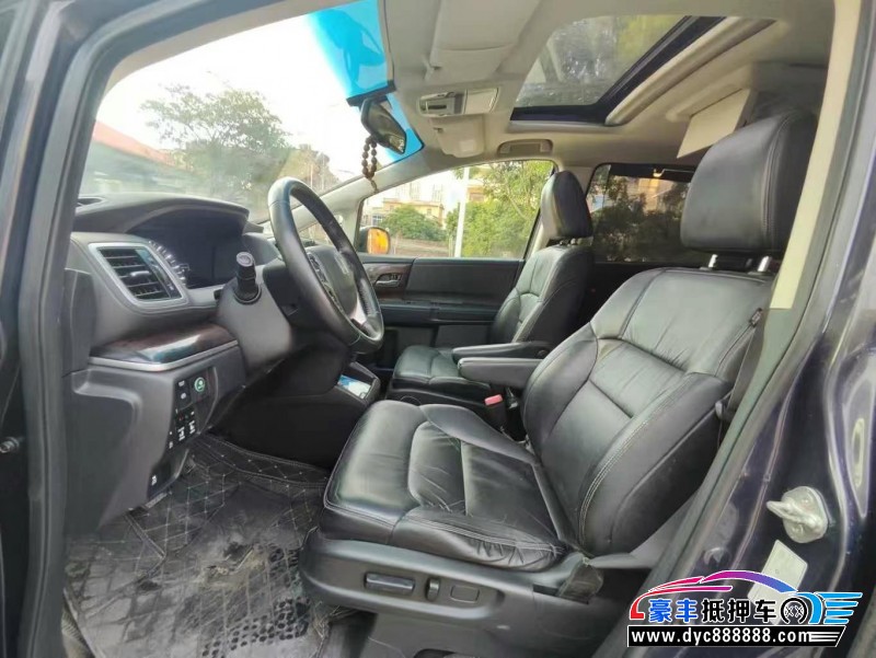 15年本田奥德赛轿车抵押车出售