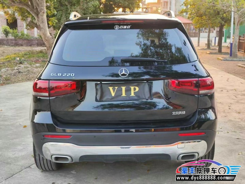 22年奔驰GLB轿车抵押车出售