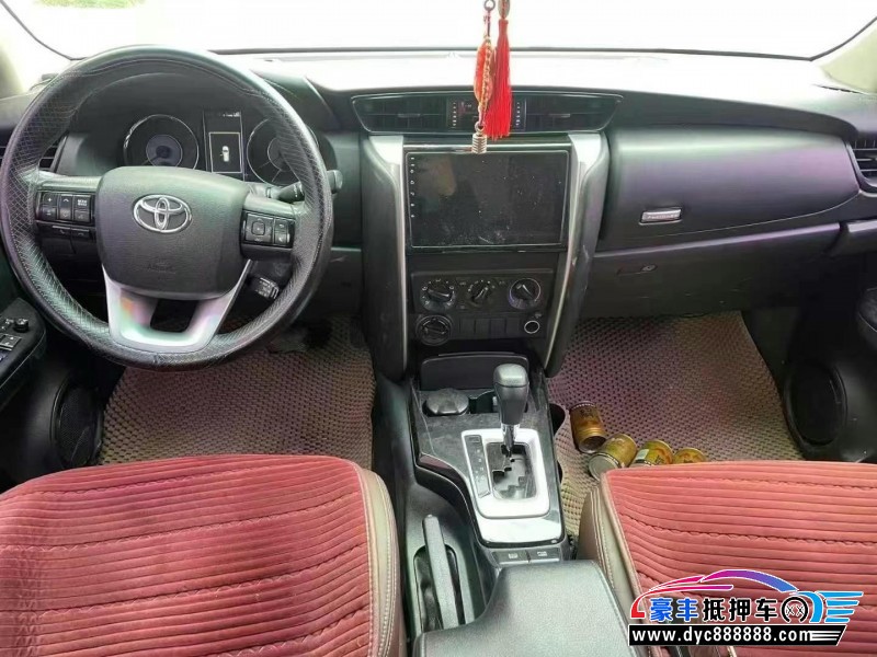 18年丰田奔跑者轿车抵押车出售