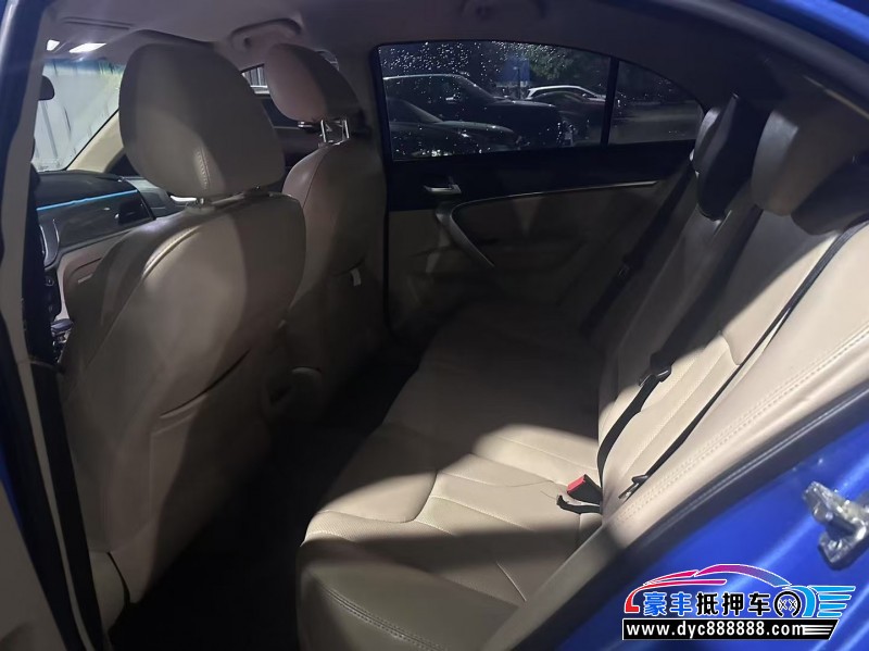 18年吉利帝豪轿车抵押车出售