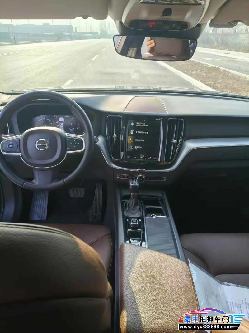 19年沃尔沃XC60轿车抵押车出售