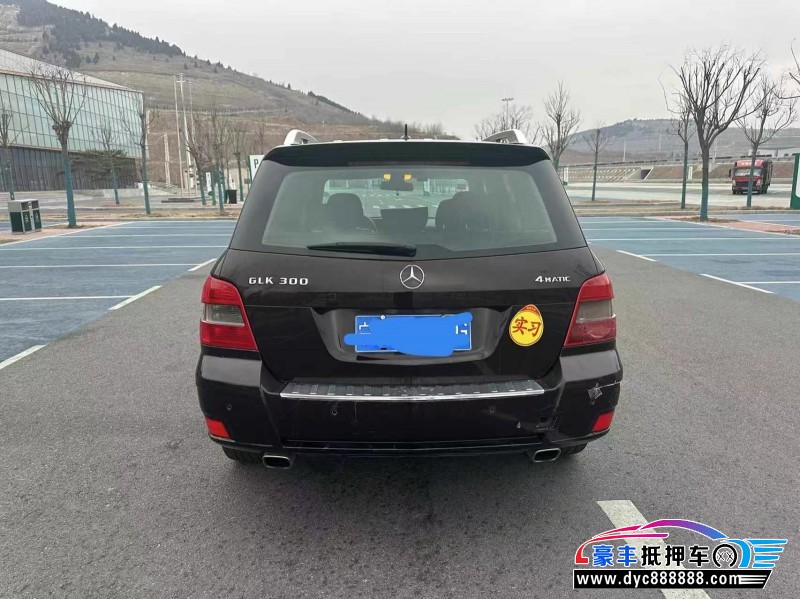 12年奔驰GLK轿车抵押车出售