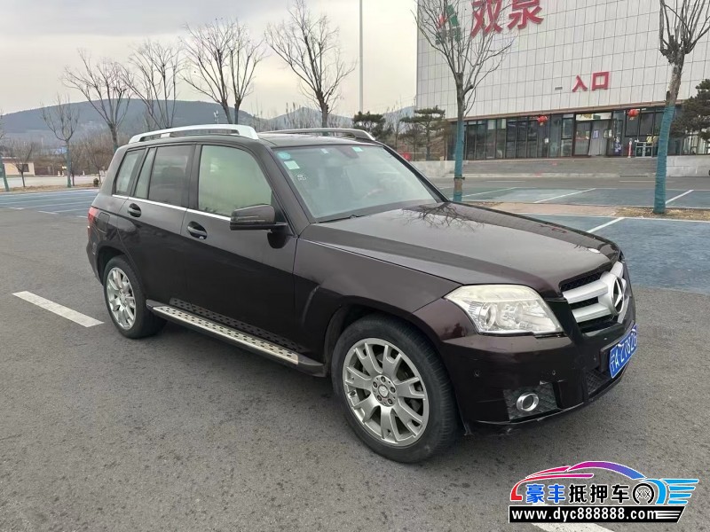 12年奔驰GLK轿车抵押车出售