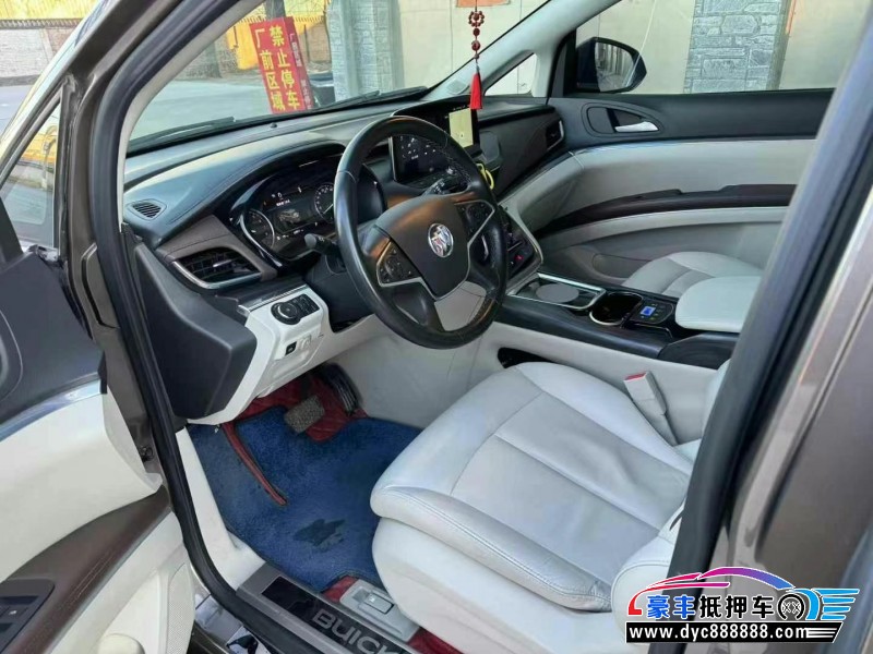 20年别克GL8轿车抵押车出售