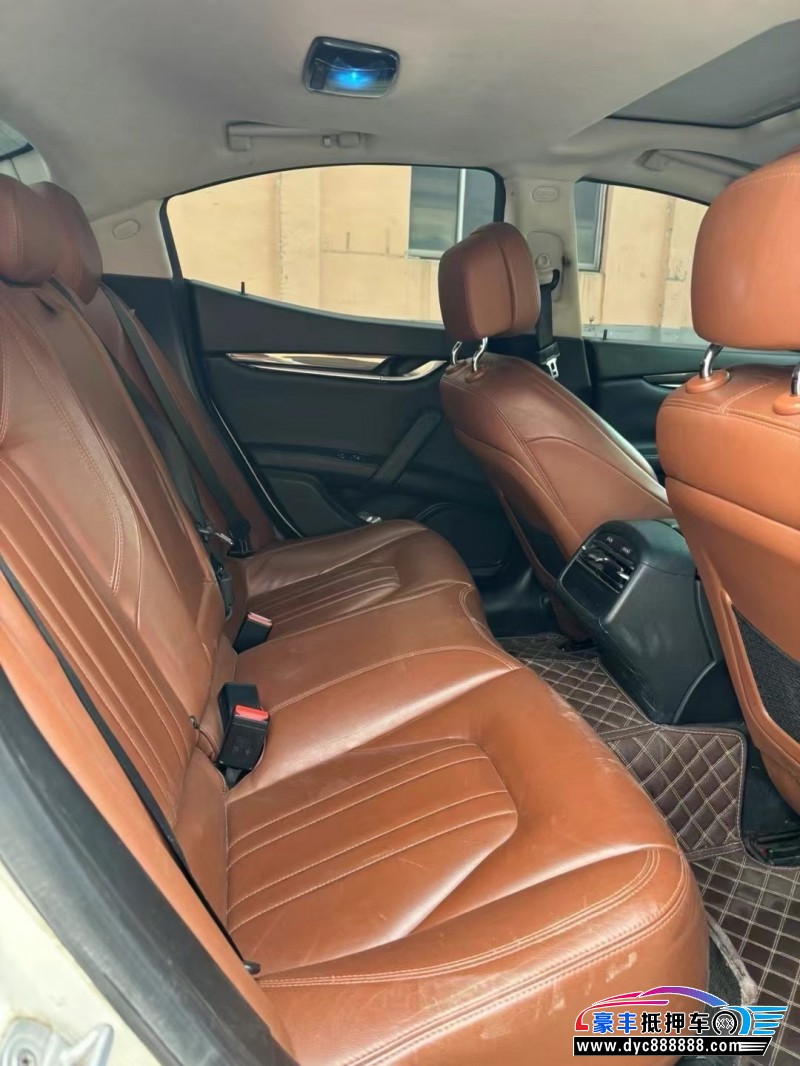 15年玛莎拉蒂Ghibli轿车抵押车出售