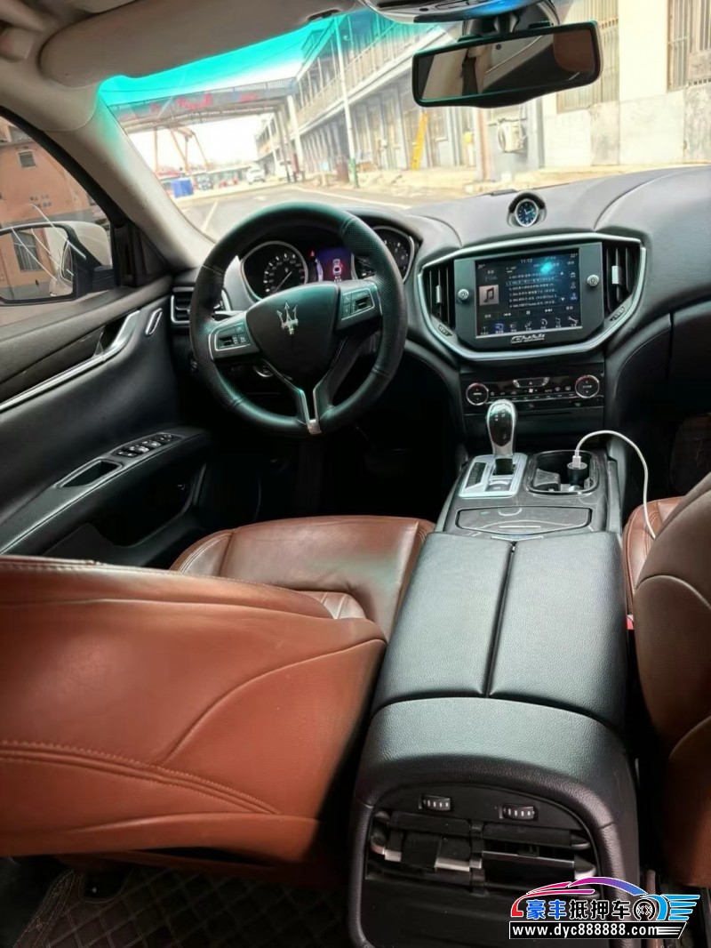 15年玛莎拉蒂Ghibli轿车抵押车出售