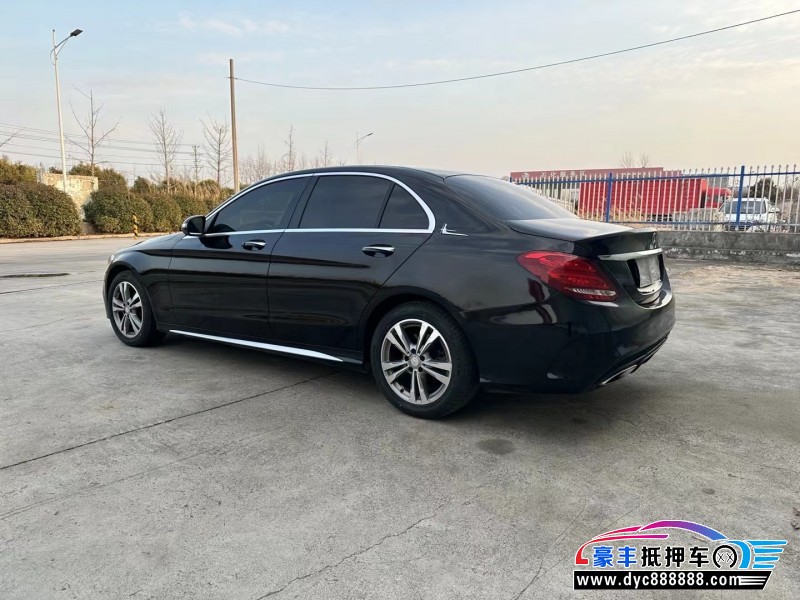 16年奔驰C轿车抵押车出售