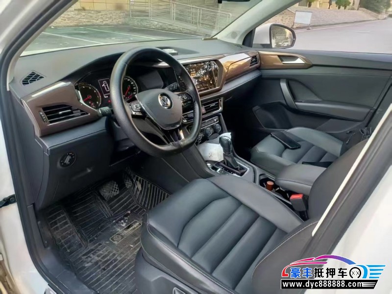 20年大众途岳轿车抵押车出售