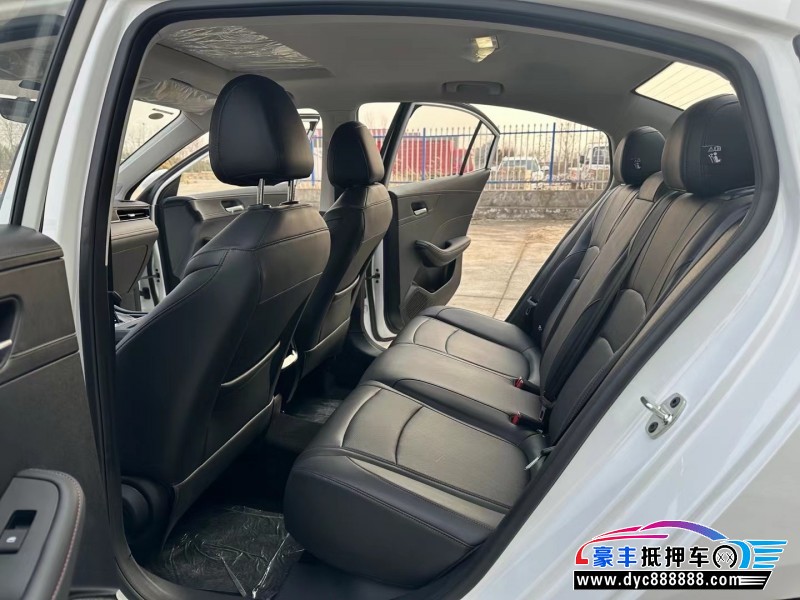 24年荣威i5轿车抵押车出售