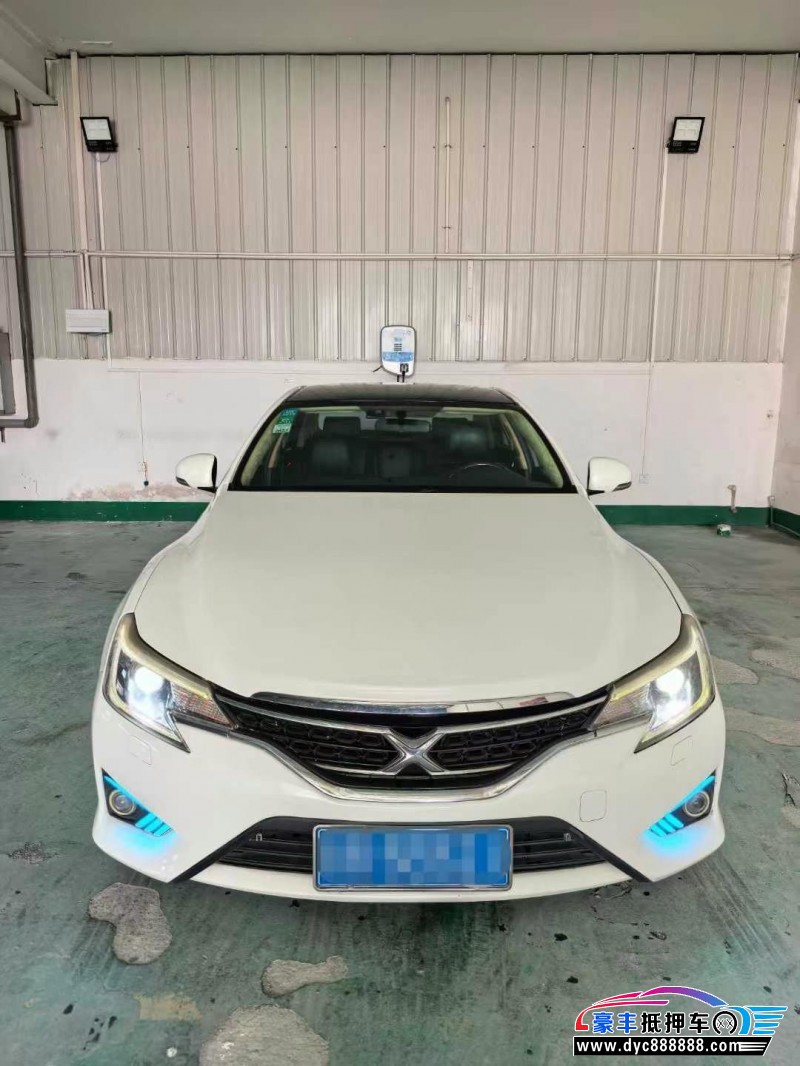 15年丰田锐志轿车抵押车出售