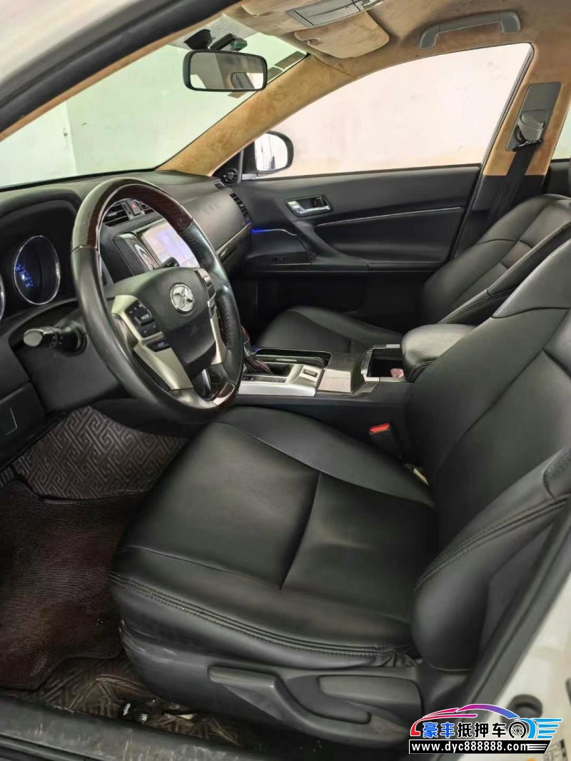 15年丰田锐志轿车抵押车出售