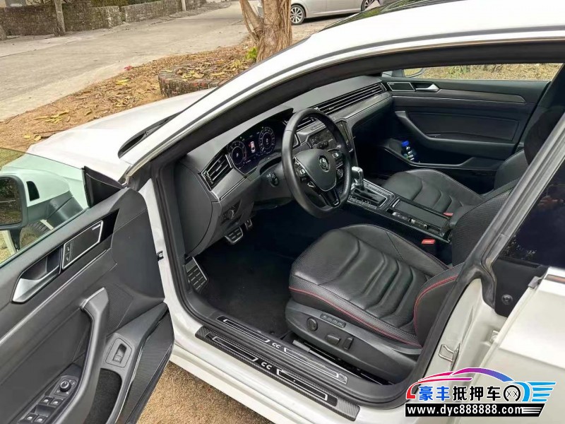 19年大众CC轿车抵押车出售