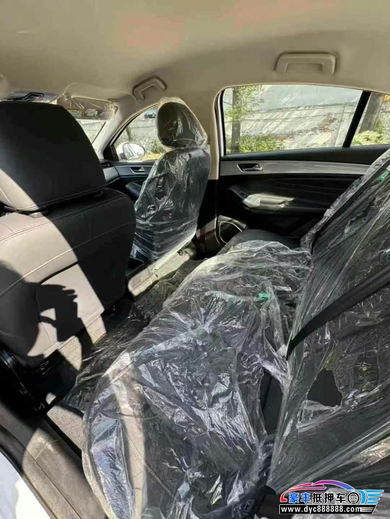 24年奇瑞艾瑞泽轿车抵押车出售