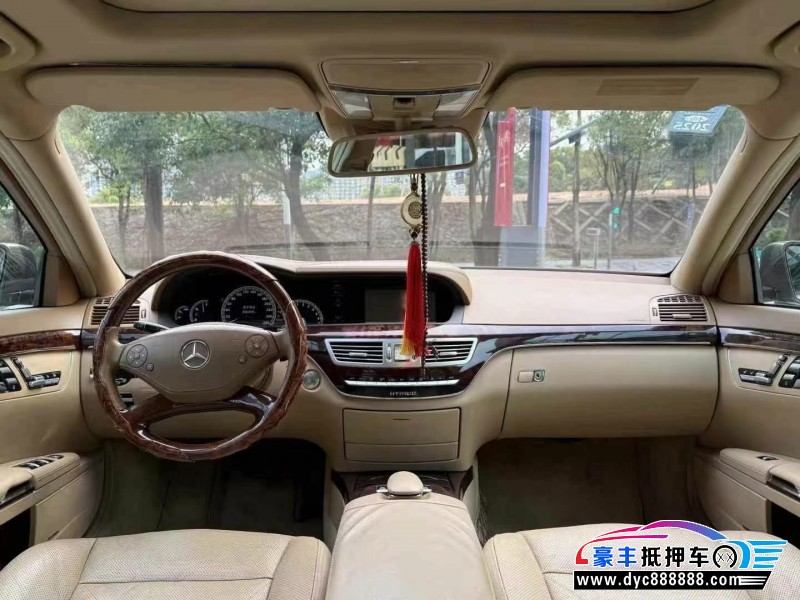 12年奔驰S轿车抵押车出售