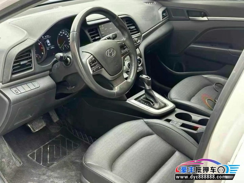 20年现代领动轿车抵押车出售