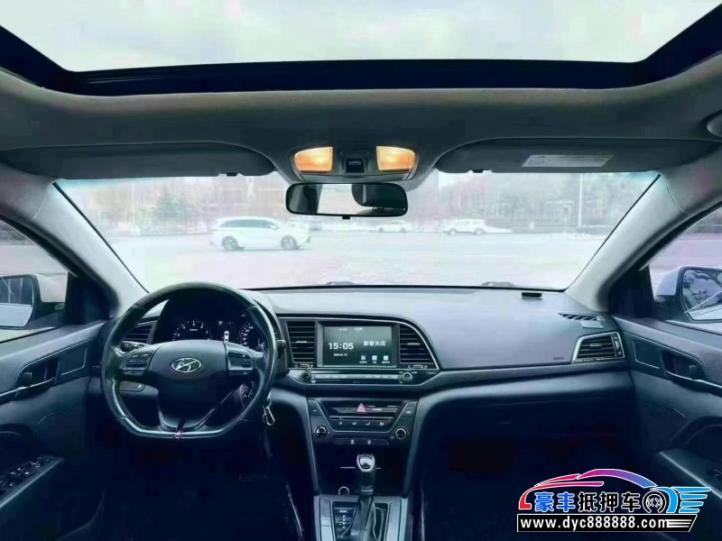 17年现代领动轿车抵押车出售