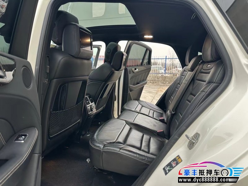 16年奔驰GLE轿车抵押车出售