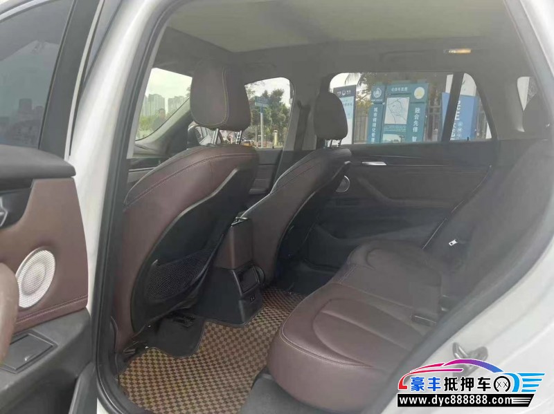 21年宝马X1轿车抵押车出售