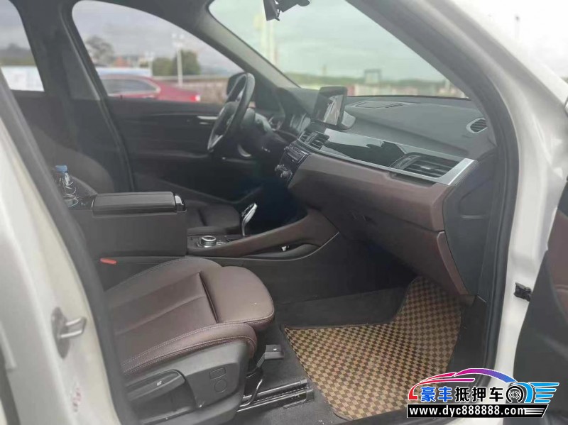 21年宝马X1轿车抵押车出售