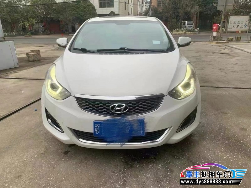 16年现代朗动轿车抵押车出售