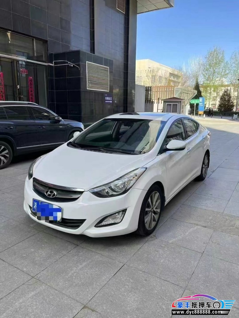 15年现代朗动轿车抵押车出售