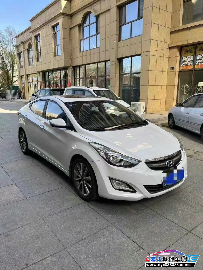 15年现代朗动轿车抵押车出售