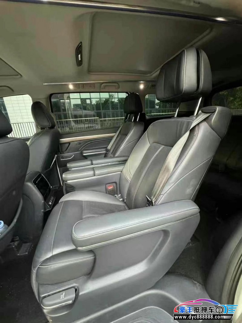 22年传祺M8轿车抵押车出售