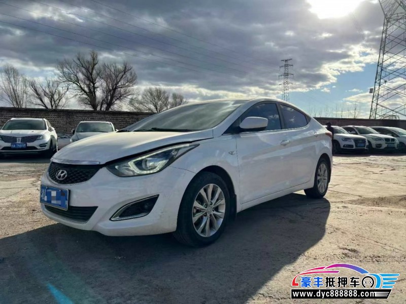 16年现代朗动轿车抵押车出售