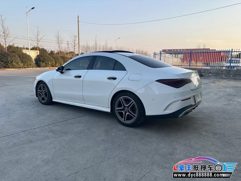 22年奔驰CLA轿车抵押车出售