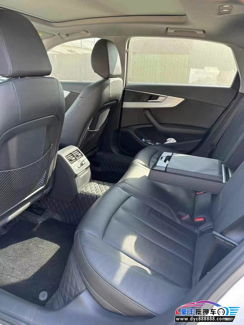 20年奥迪A4L轿车抵押车出售