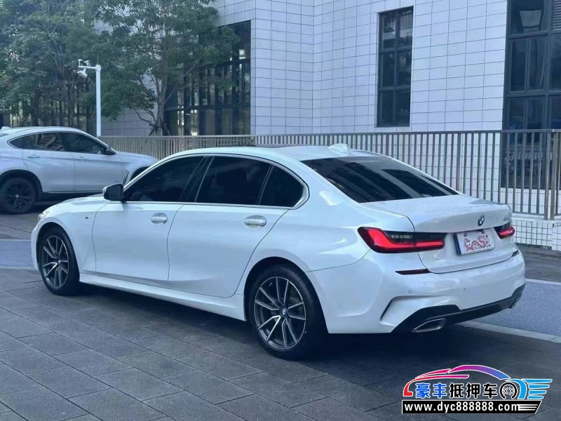 22年宝马3系轿车抵押车出售