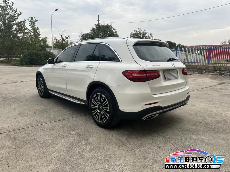 19年奔驰GLC轿车抵押车出售