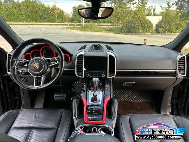 16年保时捷卡宴轿车抵押车出售