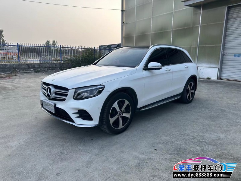18年奔驰GLC轿车抵押车出售