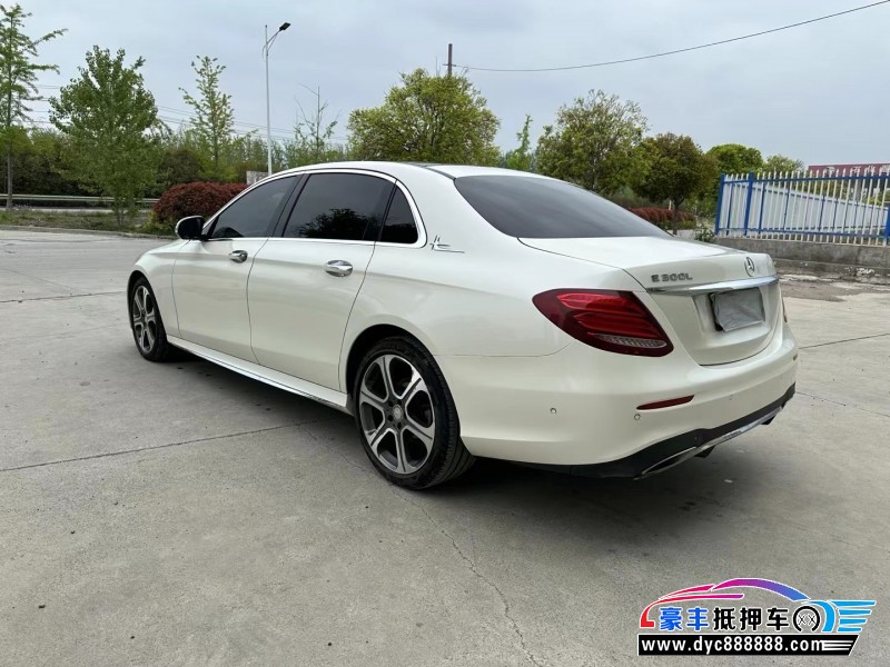 18年奔驰E轿车抵押车出售