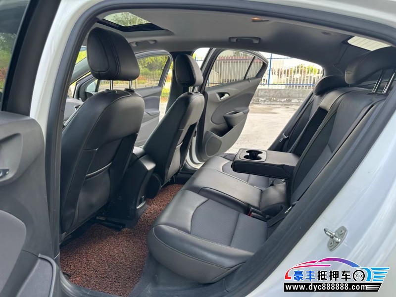 17年雪佛兰科鲁兹轿车抵押车出售