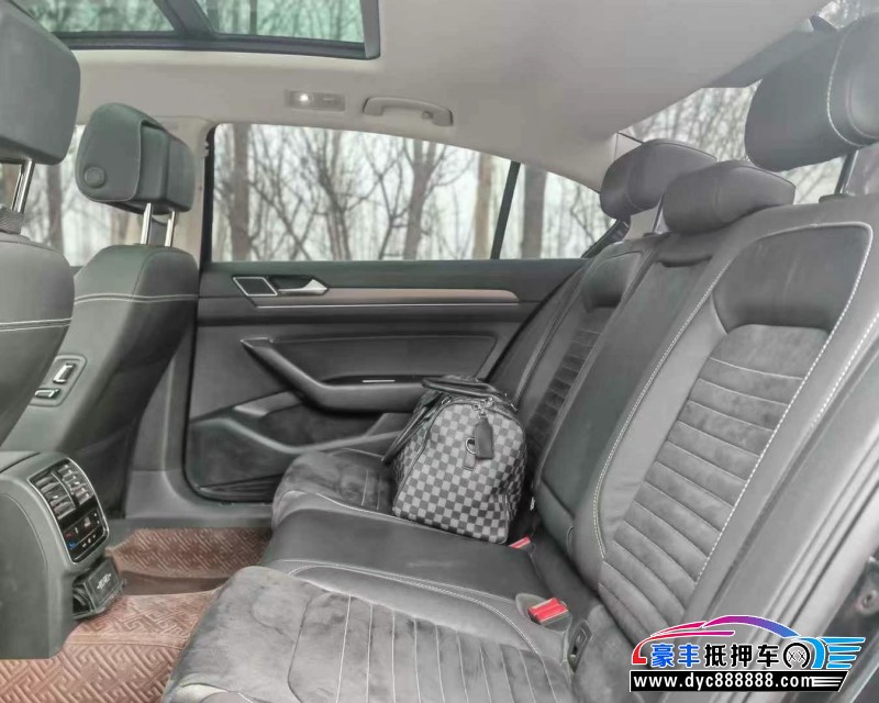 20年大众迈腾轿车抵押车出售